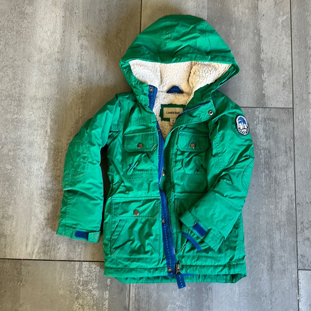 Lands End waterproof expedition parka. Kids size 4.